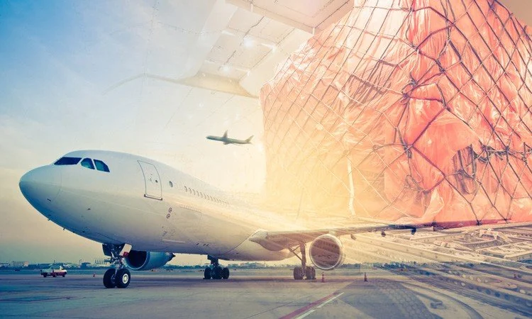 Commercial cargo aircraft for international air freight